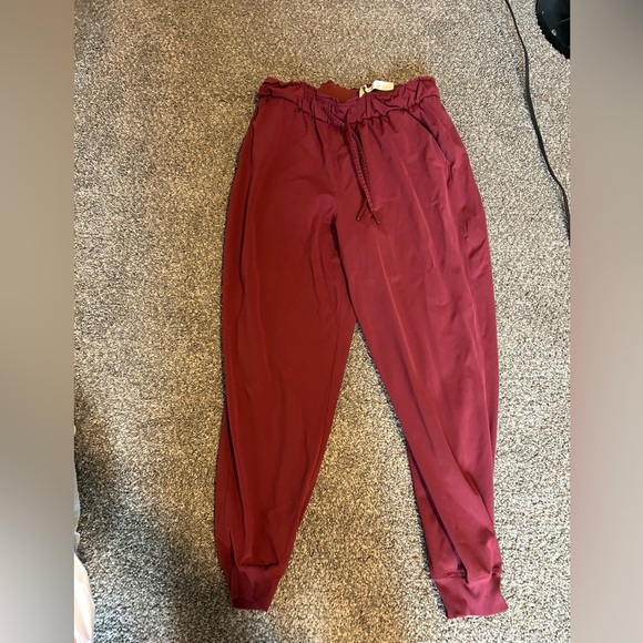 lululemon athletica Pants - Lululemon stretch high rise jogger 7/8 length Mulled Wine size 8